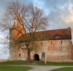 HERO2, Galerie Burg Klempenow, Breest, 2023